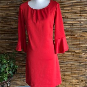 Bell sleeves knit dress